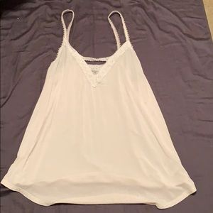 white lace detail AE tank